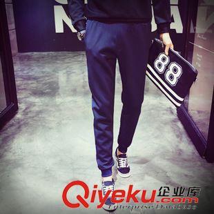 2015新款男裝褲子 2015秋季新款廠家批發(fā) 褲腳個(gè)性刺繡笑臉 全棉修身束腳男士休閑褲圖片|2015新款男裝褲子 2015秋季新款廠家批發(fā) 褲腳個(gè)性刺繡笑臉 全棉修身束腳男士休閑褲產(chǎn)品圖片由義烏市酷潤服飾廠公司生產(chǎn)提供-